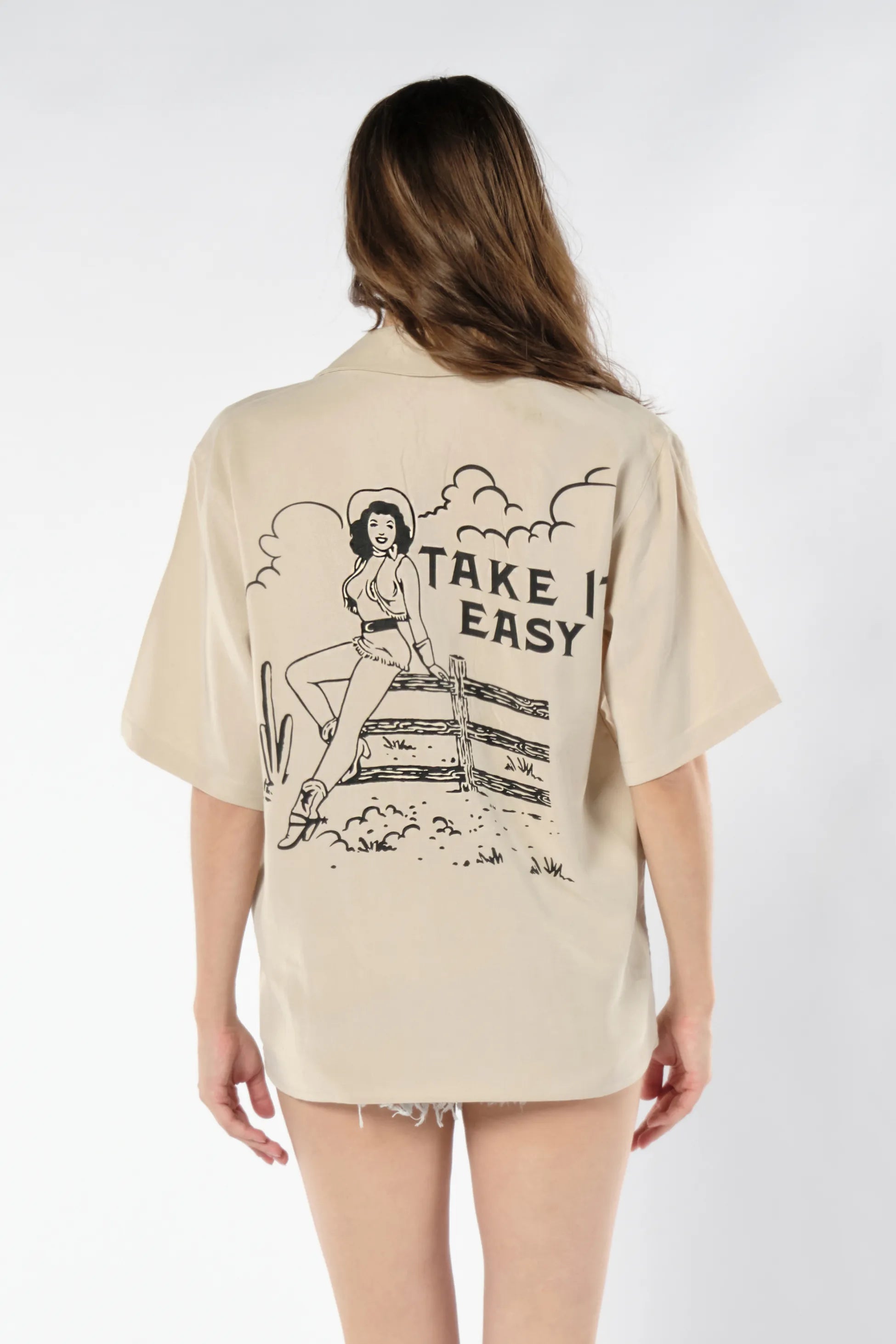 Kadın Baskılı Bej Kısa Kollu Tensel Gömlek